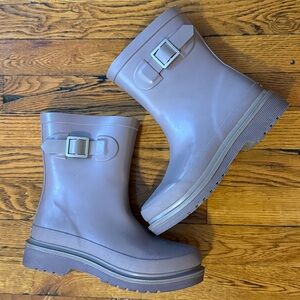 Taupe Chooka Rain Boots with Buckle
